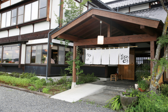 【長野市】信州そばがおいしいそば屋3 自家栽培にこだわるそば処「戸隠日和」