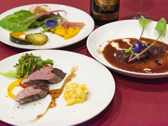 宮古島のおしゃれディナー①:料理とワイン 虎猫家(中心部)