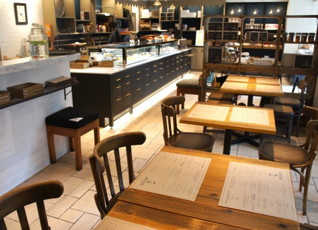 【東京のカヌレ9】ラム酒とバニラが華やかに香るカヌレ!「La maison JOUVAUD 広尾店」(広尾)