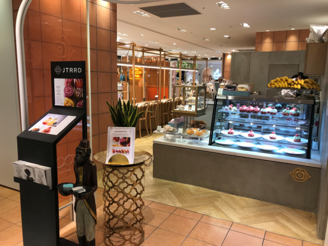 アートスムージー(各990円)