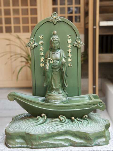 東京NO.1の呼び声が高い金運アップスポット!小網神社【東京都中央区】