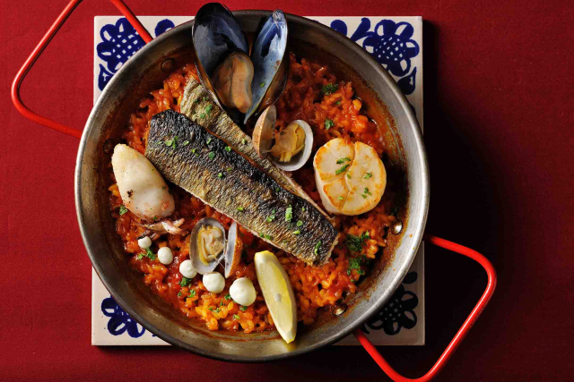 魅力2:スペインテイストのお料理が魅力のカフェレストラン