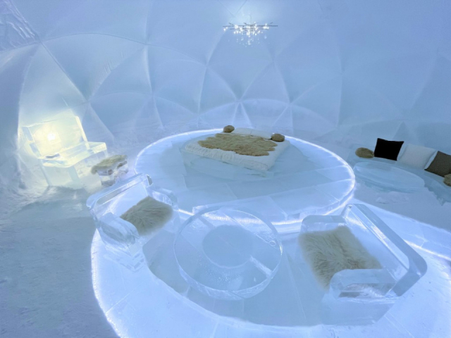 魅力1:冬限定の幻想的な氷の街・アイスヴィレッジ