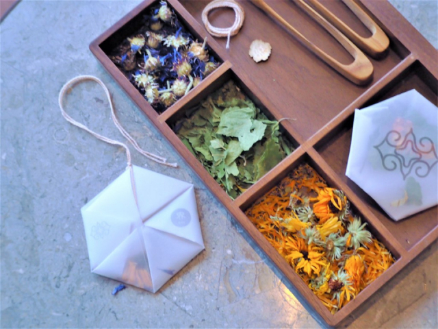 魅力2:アイヌ文化に伝わる自然観や魔除けについて楽しく学ぶ「ご当地楽(ごとうちがく)」