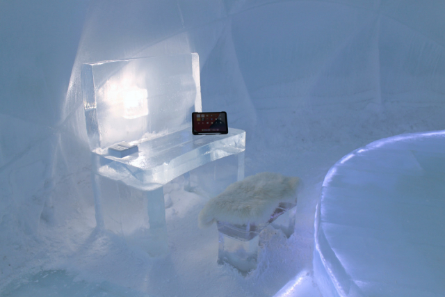 魅力1:冬限定の幻想的な氷の街・アイスヴィレッジ