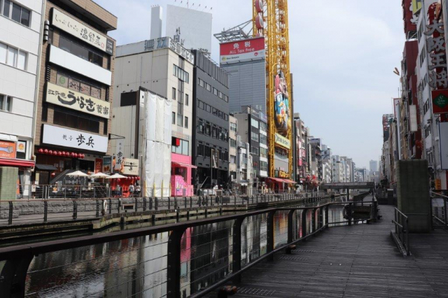 【難波でデート】水の都・大阪の道頓堀をのんびり歩こう「とんぼりリバーウォーク」