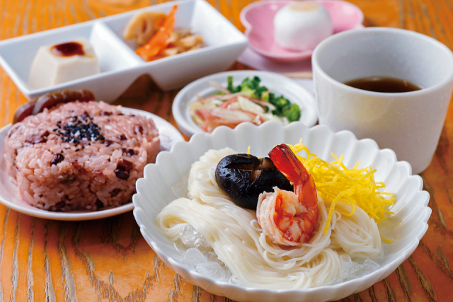 【奈良公園のランチ&カフェスポット】天平庵 東大寺店(夢風ひろば内)