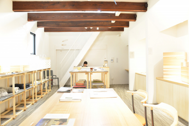 山形ならではの食とグッズが集まる「gu/ra」