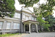 明治建築の旧師範学校「山形県立博物館教育資料館」