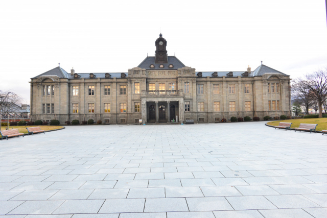 大正ロマンあふれるクラシカルな洋風建築「山形県郷土館「文翔館」」