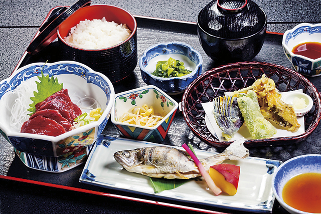 道の駅 信州平谷の人気グルメ