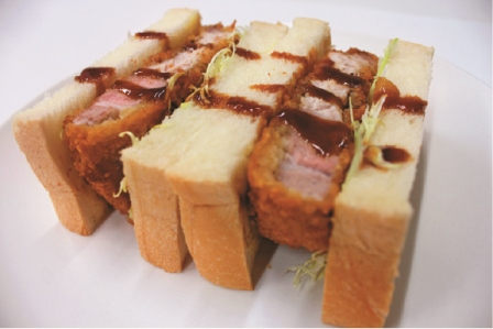 【山梨の道の駅】道の駅 つるの注目グルメ①