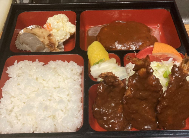 【加古川かつめし・おすすめ⑨】プリっとした食感がたまらない“エビかつめし”が人気「COFFEE HOUSE りんご亭」