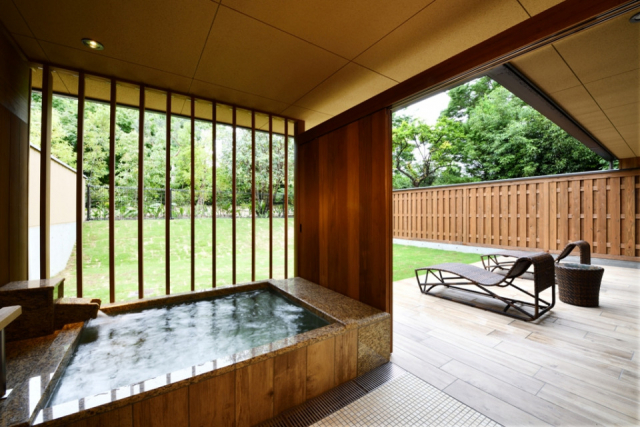 【ペットと泊まれる関西・西日本の温泉宿15選】びわ湖松の浦別邸(滋賀県・おごと温泉)