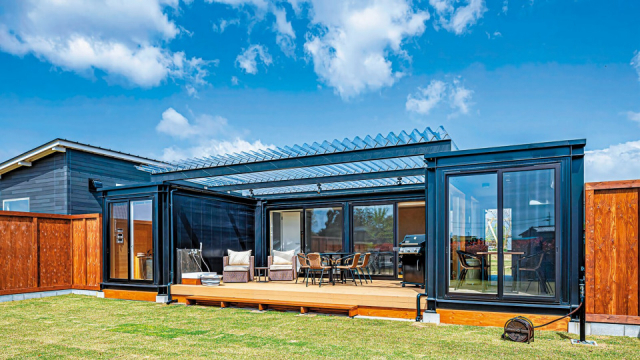 ドギーズグランピング滋賀今津浜(滋賀県・高島市)