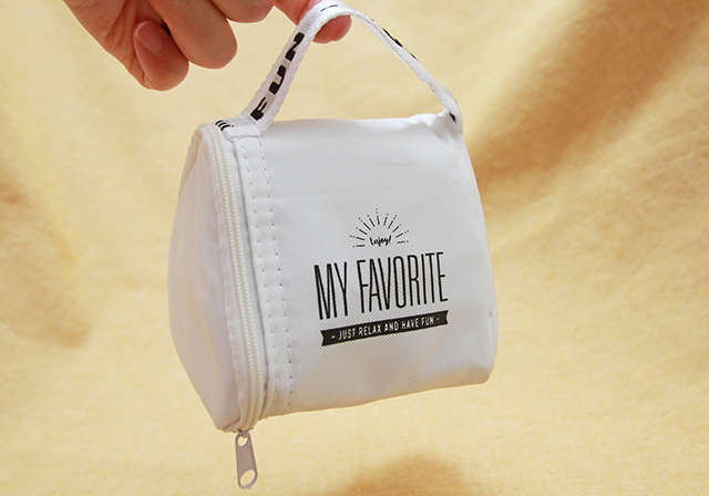 【ダイソーの保冷バッグ】おにぎり保温ケース(モノトーン)