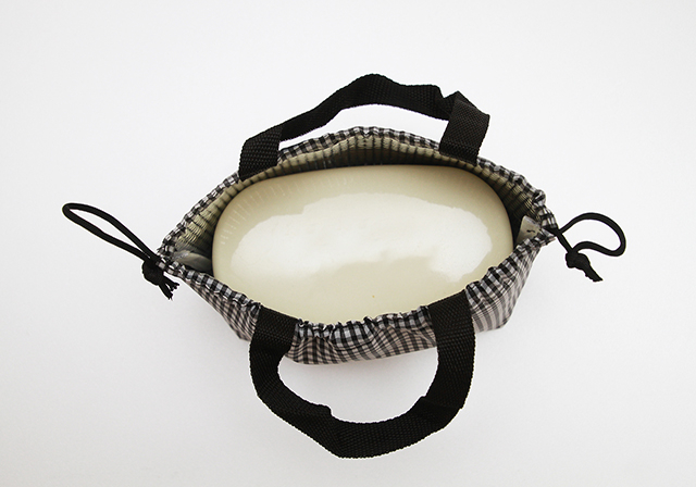 【ダイソーの保冷バッグ】巾着バッグ