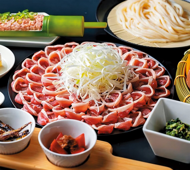 ドギーズグランピング滋賀今津浜(滋賀県・高島市)