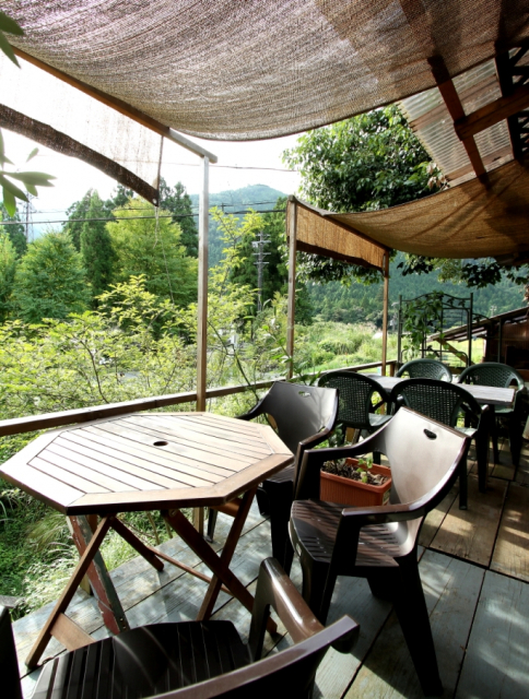 【滋賀 ペットOKのカフェ&レストラン】カントリーテーブル パラディソ(滋賀・高島市)