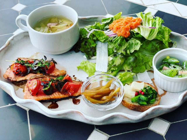 【ペット連れで行く奈良】カフェ&ベーカリー クラムボン