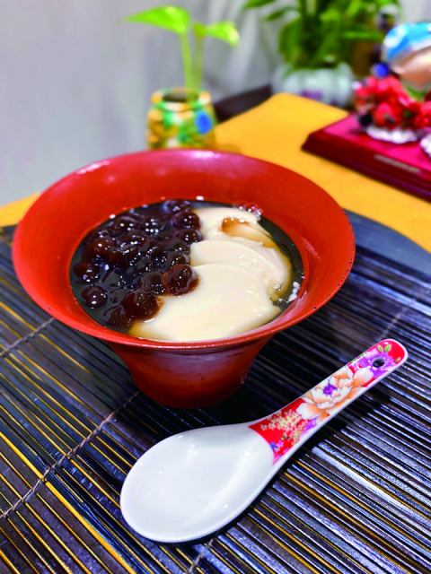 南京町の老舗茶店で種類豊富なタピオカを「天福茗茶」