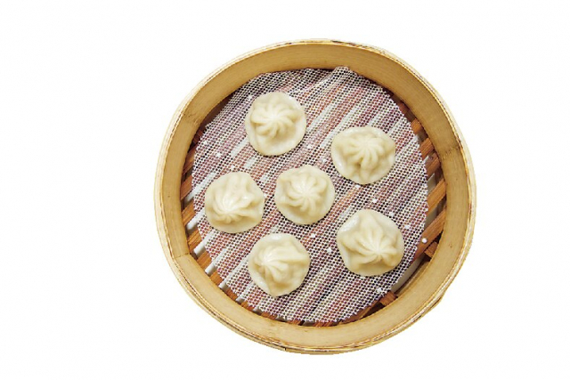 台湾名物の湯包(タンパオ)を手軽に食べ比べ「大同行・台湾タンパオ 南京町店」