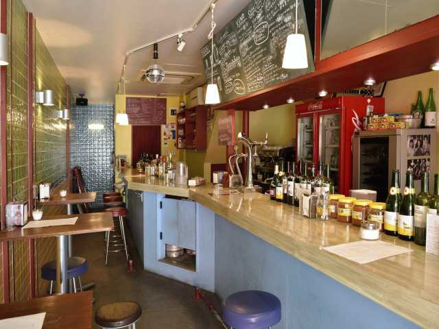 鎌倉のおすすめ朝ごはんスポット13. PANDA BAR