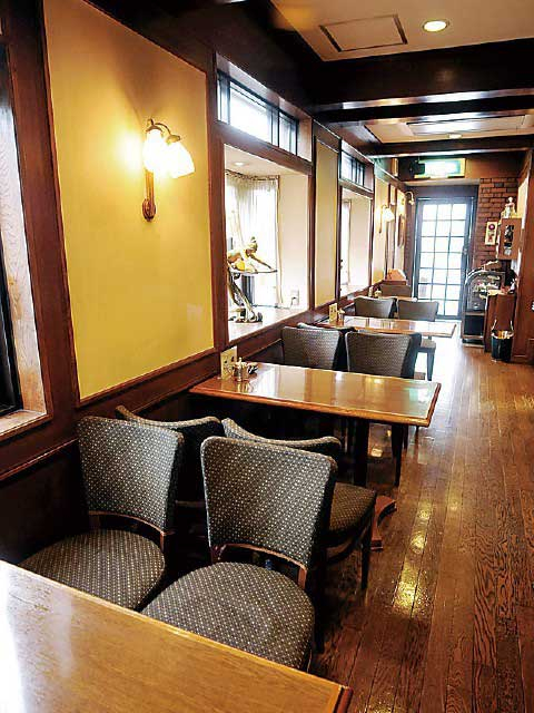 松江のおすすめモーニングスポット1. 珈琲館 京店店