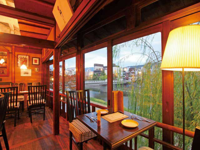 京都の子連れランチおすすめスポット30.イカリヤ食堂(京都市下京区)