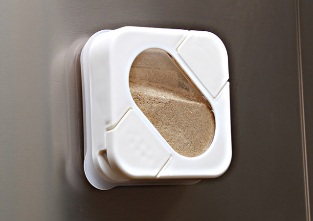 並べて飾れるスパイスボトル