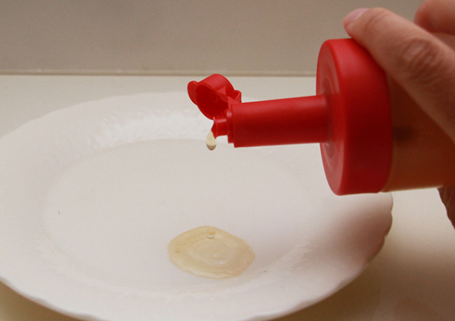 押して計れる計量ボトル