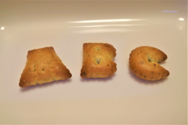 米玉堂 英字ビスのり風味 <97円>