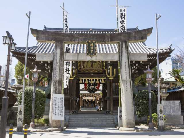 【福岡市・神社】「開運」「縁結び」「学業成就」などご利益授かり&都会の癒しタイムにも♪ 福岡市でおすすめの神社9選!