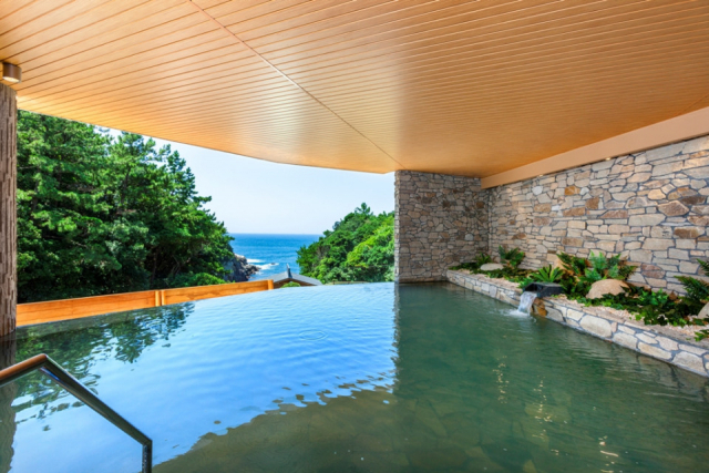 【白浜温泉 赤ちゃん連れウェルカムの宿】湯快リゾートプレミアム ホテル千畳(白浜温泉)