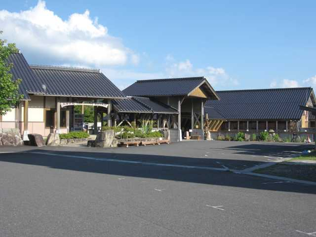 【岡山・日帰り温泉/美作・津山周辺】のとろ温泉天空の湯(鏡野)