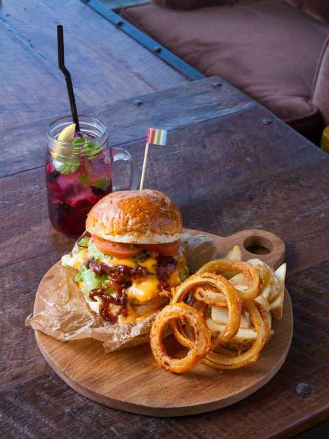 【鹿児島のカフェ⑪郊外】Factory(磯・仙巌園)