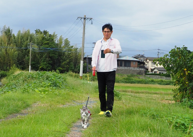 巻頭グラビア特集は、ニャン吉編集長のスペシャルコンテンツ!