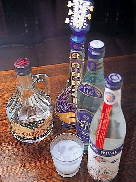 【横浜のバー⑳ 石川町駅】ギリシャ料理&バー ATHENS