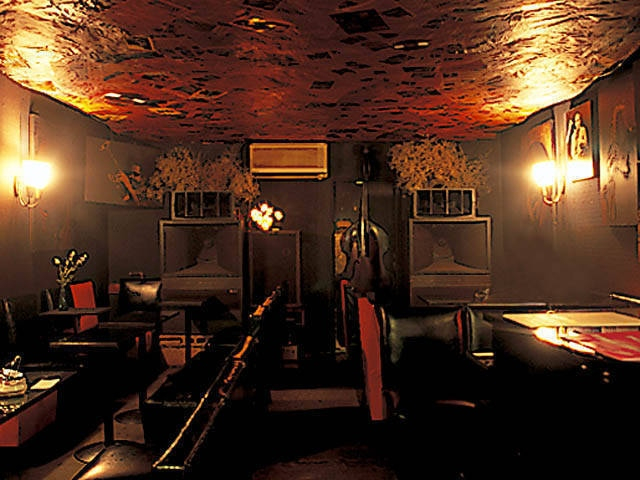 【横浜のバー⑨ 桜木町駅】ダウンビート