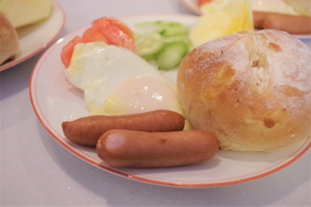 【スーパー「ツルヤ」のおすすめオリジナル商品⑦加工肉】熟成あらびきウインナー