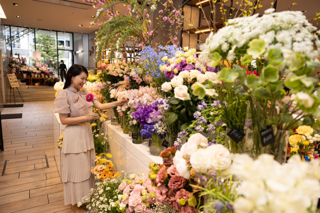 広島生まれのベーカリー「広島アンデルセン」で焼きたてパンの朝食を