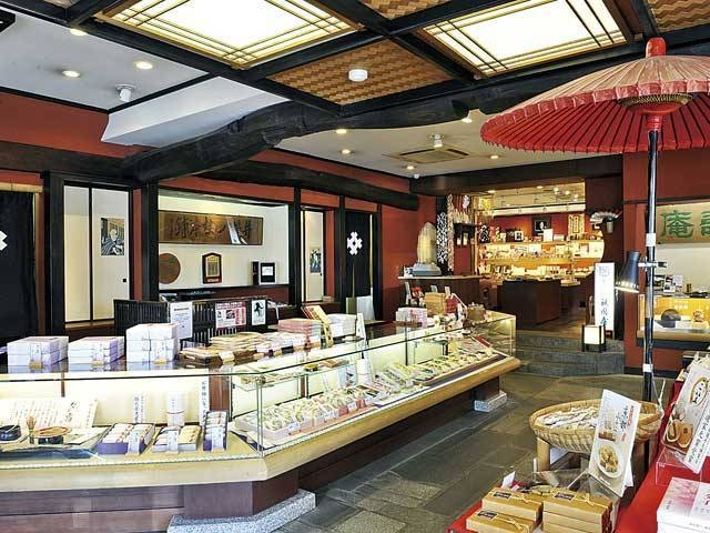 【京都の和菓子おすすめ2】井筒八ッ橋本舗 祇園本店(祇園・円山公園)