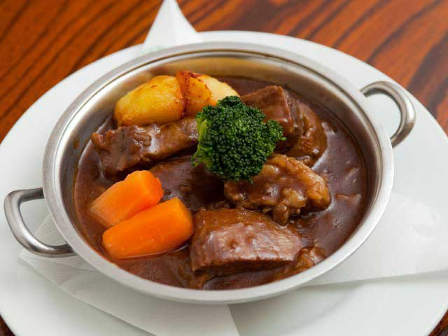 【大阪の人気洋食4】はり重 グリル(なんば)