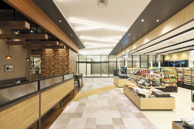 【新潟駅のお土産スポット】CoCoLo新潟