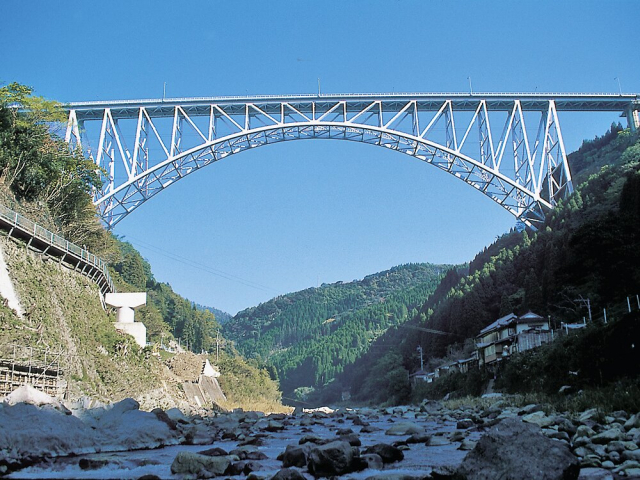 宮崎旅行1泊2日モデルプラン⑤ 青雲橋