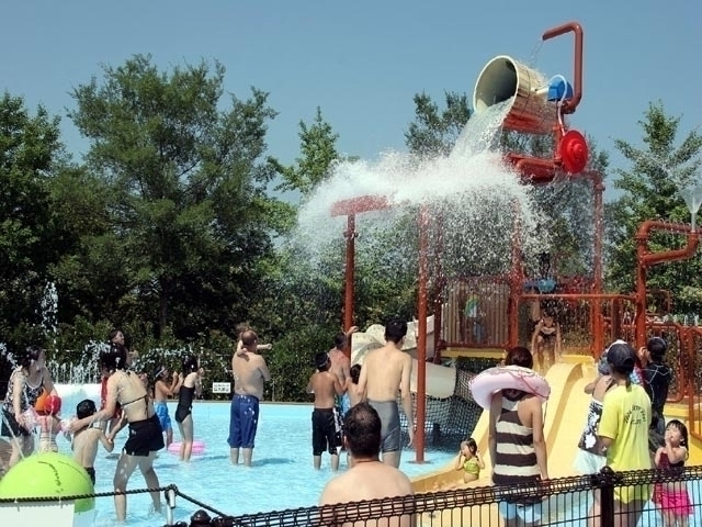 【埼玉県・プール 2023年版】スライダー自慢・キッズにおすすめなど埼玉県のおすすめのプール5選