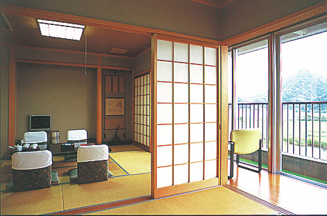 【城崎でカニを堪能できる宿③】お宿 芹