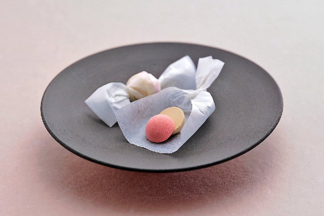 【名古屋駅周辺で買える愛知のフォトジェニックなみやげ】両口屋是清 エスカ店