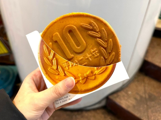 10円パンは韓国発の人気スイーツ!映え間違いなしの10円パンを食べてみた!