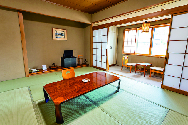 【お部屋・お風呂の ご案内】